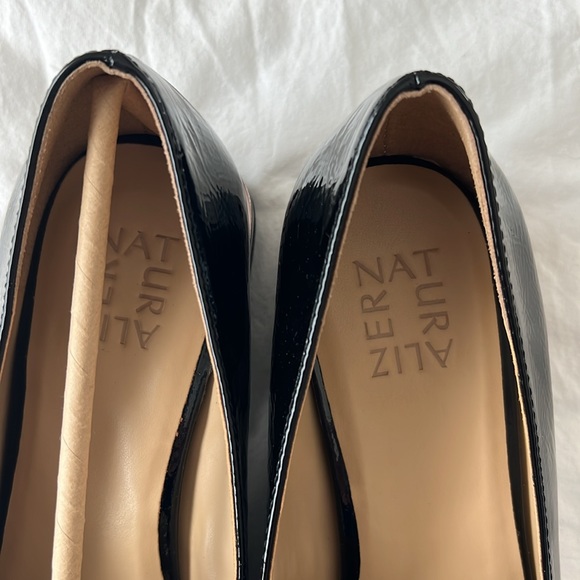 Naturalizer Clea Black Patent Leather Shoes - Picture 4 of 7